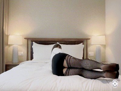 【新作】P站 YoungAbbie 出差当然是要跟老板做点坏坏的事啦~OL黑丝