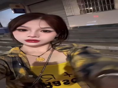 满背精神小妹社会上的大姐大，到了床上也不过是一条勇猛坐骑， 当母狗操 